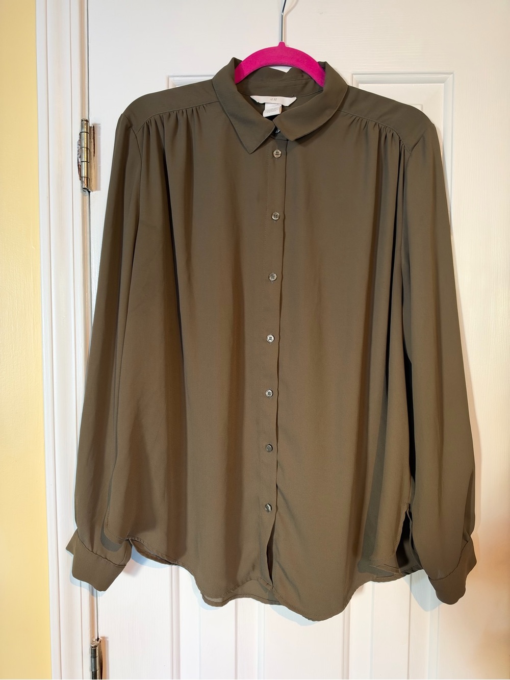 H&M Olive Green Button-Front Long Sleeve Shirt